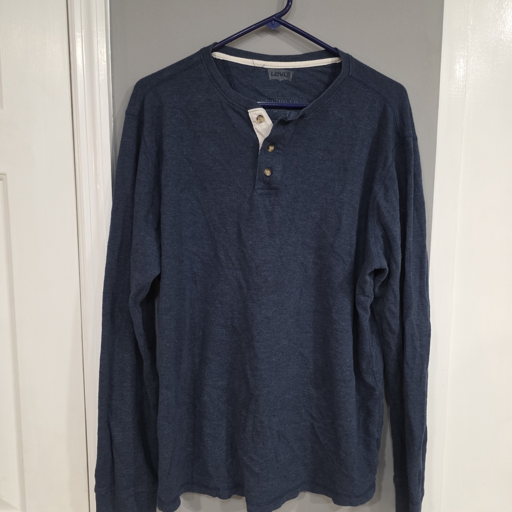 Levi's Men's Dark Blue Long Sleeve Henley